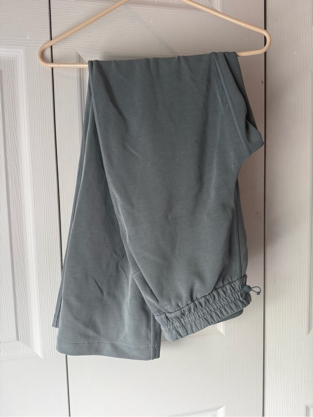 lululemon athletica Wide-Leg Joggers in Slate Gray